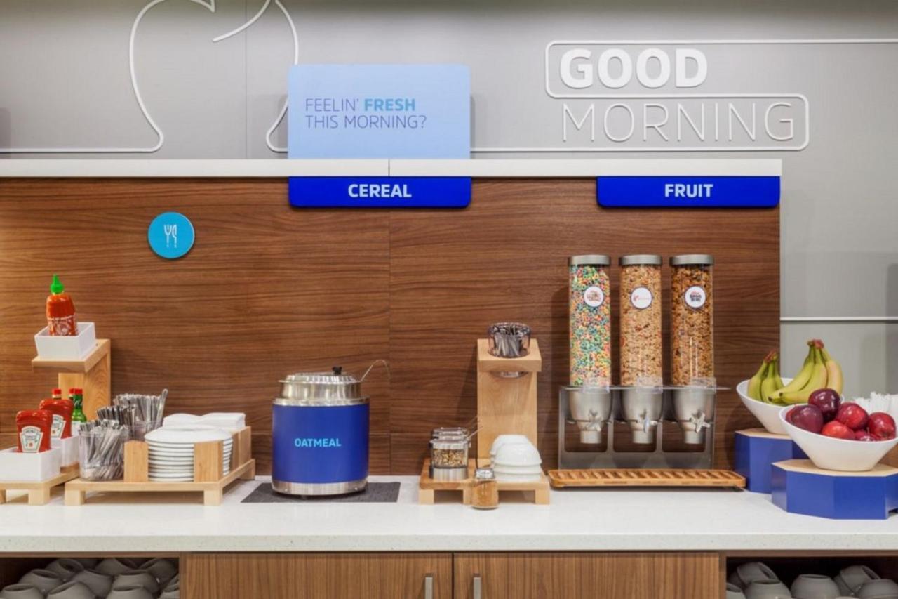 Holiday Inn Express & Suites Muskegon - Grand Haven By Ihg Eksteriør billede