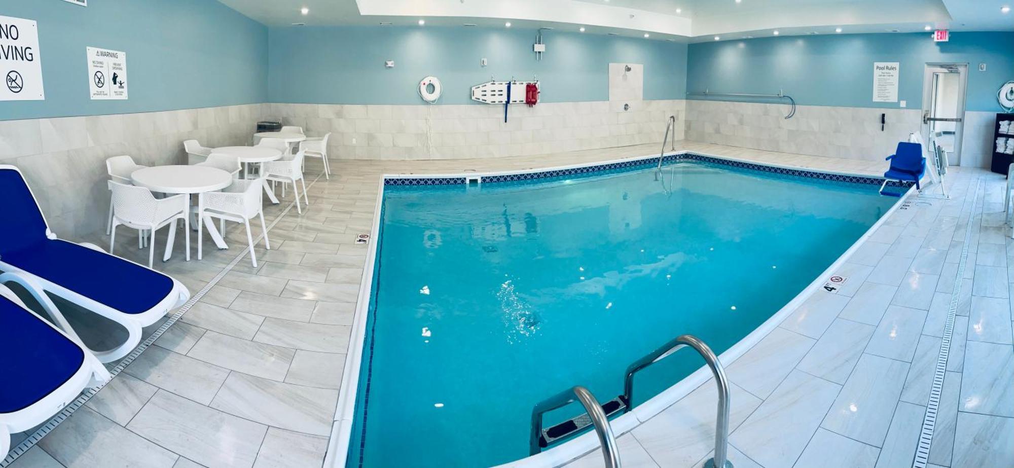 Holiday Inn Express & Suites Muskegon - Grand Haven By Ihg Eksteriør billede