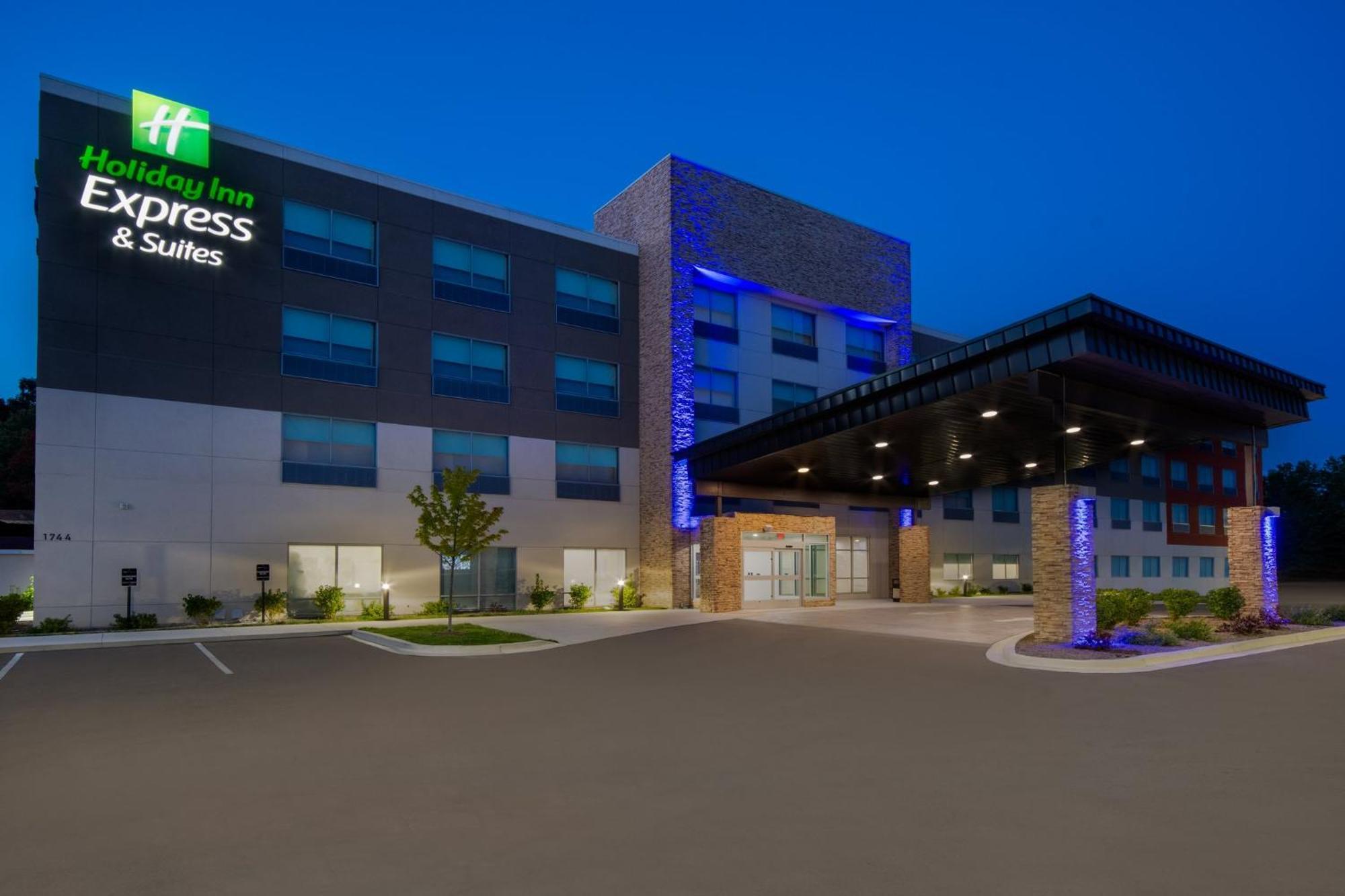 Holiday Inn Express & Suites Muskegon - Grand Haven By Ihg Eksteriør billede